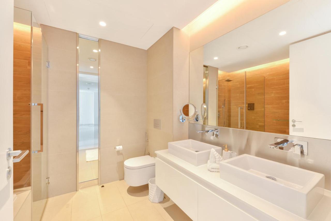 Luxurious 3 Bedroom W Maidroom In Bluewaters Island ドバイ エクステリア 写真